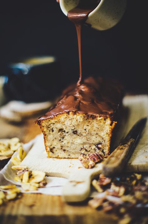 Banana and pecan cake | Food and Travel Magazine