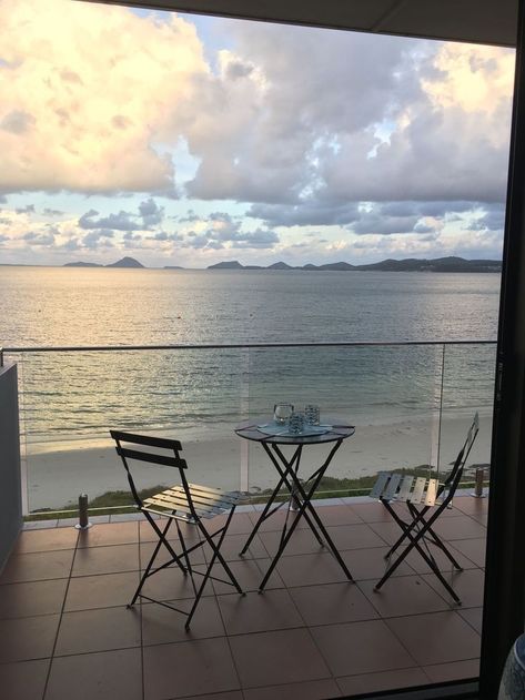 Balcony With Sea View, Sea View From Balcony, Ocean View From Balcony, Beach View Balcony, Beach View From Balcony, Home Balcony Design, Sea Balcony, Sea View Balcony, Cement Home Decor