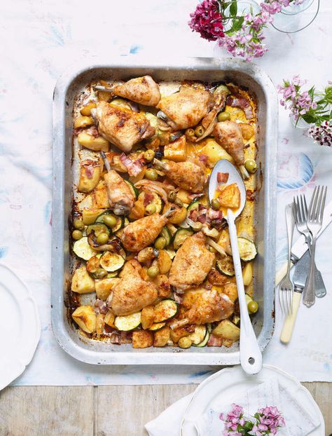 Mary Berry's Mediterranean All-In-One-Chicken. A great way to feed the family - or something to cook for your mum on Mother's Day. Superfood Meals, Chicken Dinner Party Recipes, Mary Berry Cooks, Traybake Recipes, Chicken Traybake, Chicken Tray Bake, Mary Berry Recipe, Pinterest Uk, Oven Chicken Recipes