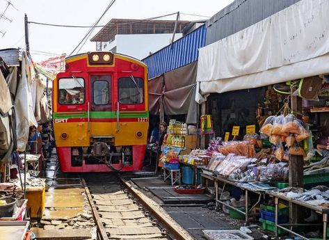 Bangkok Guide, Tonle Sap, Elephant Sanctuary, Travel Thailand, Travel Inspiration Destinations, Chiang Rai, Vegas Hotel, Croatia Travel, Siem Reap