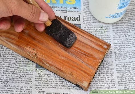 7 Ways to Apply Glitter to Wood - wikiHow Outdoor Wood Projects, Stump Table, Wood Logs, Glitter Paint, Outdoor Wood, Wood Board, Color And Texture, Wooden Diy, Wood Decor