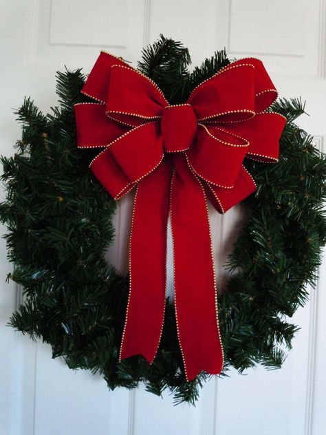 Velvet Christmas Bow, Christmas Reef, Red Velvet Christmas, Disney Xmas, Outdoor Christmas Wreaths, Large Christmas Wreath, Door Bow, Christmas Wreath Bows, Wreath Bows