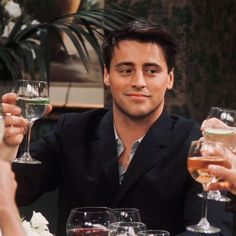 Joe Tribbiani, Joey Friends, Friends (tv Series), Matt Leblanc, Friends Episodes, Friends Poster, Friends Cast, Joey Tribbiani, Chandler Bing