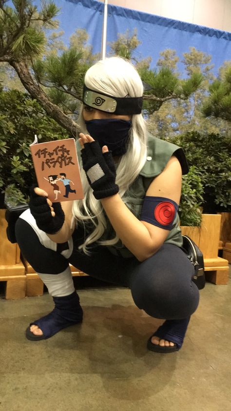 Kakashi gender bend cosplay  Anime expo 2016 Female Kakashi Cosplay, Kakashi Cosplay, Gender Bend Cosplay, Kakashi Anbu, Gender Bend, Cosplay Naruto, Anime Expo, Naruto Cosplay, Think Tank