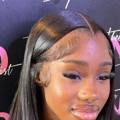 THEENDSTYLIST on Instagram: "Pretty girls love clean middle part bussdowns💕🎀  Service: frontal premade wig install🔥 - - - - - - Tags: #lacewigs #frontalinstall #wig #longhair #hairstylist #wigstyling #styling #melted #lace #lacefrontwig #atl #atlanta #uk #ukhairstylist #fyp #explorepage #hairstyles #blackbusiness #réel" Middle Part With Dramatic Edges, Middle Part Buss Down With Fluffy Edges, Middle Part Wig No Edges, Wig Styles Middle Part, Krimped Hairstyles Middle Part, Bus Down Middle Part Wig, Widows Peak Wig Black Women, Wig Behind Hairline, Middle Part With Edges