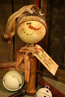 November Giveaway, Primitive Country Crafts, Natal Country, Old Cupboard, Snow Friends, Prim Crafts, Prim Christmas, Primitive Snowmen, Primitive Crafts