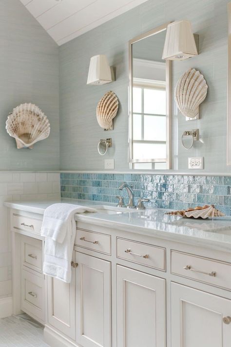 Beach Bathroom Ideas, California Coastal Interior Design, Colorado Houses, Bahama House, Stone Shower Floor, Coastal Bathroom Ideas, Seaside Bathroom, Cali Beach, Beachy Bathroom