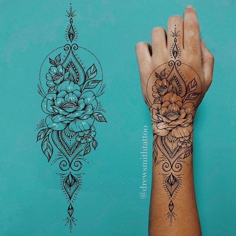 Us Tattoo, Mandala Wrist Tattoo, Mandala Hand Tattoos, Arm Sleeve Tattoos For Women, Feminine Tattoo Sleeves, Hand Tattoos For Girls, Hand And Finger Tattoos, Boho Tattoos, Tattoos For Black Skin