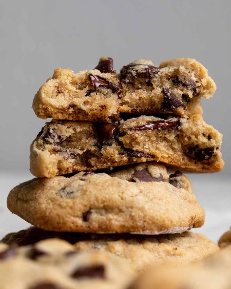 Whole30 Desserts, Cassava Flour Recipes, Lectin Free, Gluten Free Chocolate Chip Cookies, No Flour Cookies, Soft Chocolate Chip Cookies, Cassava Flour, Soft Bakes, Inflammatory Diet