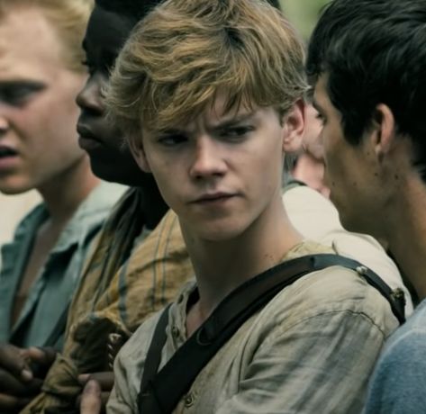 Newt Maze Runner Icons, Newt The Maze Runner, The Maze Runner Newt, Thomas Maze Runner, Newt Tmr, Maze Runner Newt, Thomas Brodie Sangster Imagines, Maze Runner Thomas, Maze Runner Cast