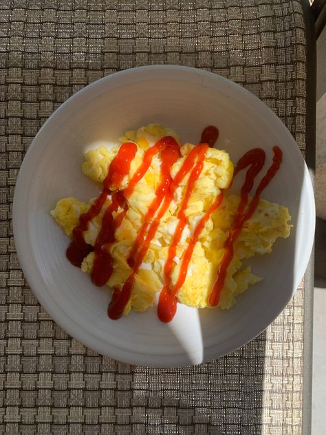 Eggs And Hot Sauce, Eggs And Ketchup, Eggs With Ketchup, Sara Cate, Anti Hero, Healthy Lifestyle Food, Easy Meal Prep, Scrambled Eggs, Snack Ideas