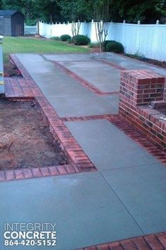 Patio Ideas Decor, Sidewalk Landscaping, Stamped Concrete Driveway, Brick Sidewalk, Brick Border, Brick Driveway, Patio Pictures, Cement Patio, Concrete Patio Designs