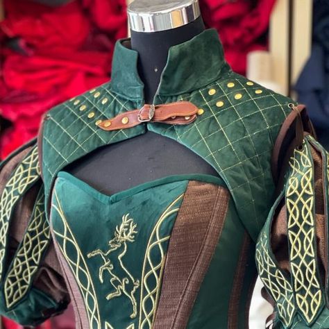 Female Bard Outfit, Bard Outfit Female, Bard Costume, Belegarth Garb, Bard Outfit, Fantasy Sewing, Bg3 Character, Light Armour, Forest Costume