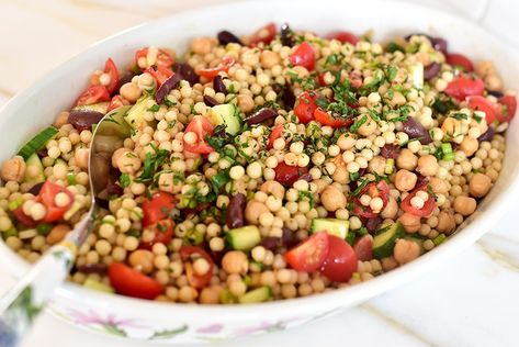 Top 12 Lebanese Recipes to Make Right Now! Lebanese Couscous Recipes, Kibbeh Recipe Lebanese, Couscous Healthy, Lebanese Garlic Sauce, Lebanese Salad, Couscous Salad Recipes, Moroccan Couscous, Lenten Recipes, Lebanese Food