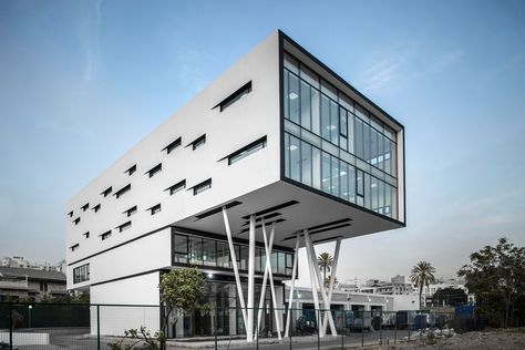 Gallery of Nestlé Waters Beirut Headquarters / Bernard Mallat Architects + Walid Zeidan - 1 Cantilever Architecture, Nestle Water, Cultural Architecture, Lincoln Park, Building Facade, Space Architecture, Facade Architecture, Facade Design, Structural Engineering