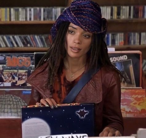 Lisa Bonet Aesthetic, High Fidelity Outfits, High Fidelity 2000, Newsboy Hat Outfit, Black Female Icons, 80s Fashion Style, Cap Cod, Care Haircut, Andre 3000