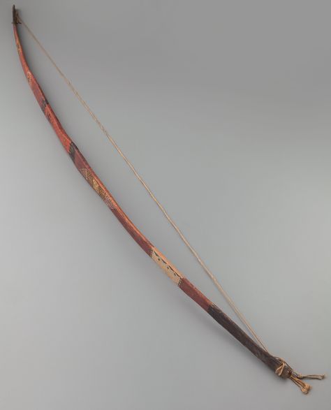 A SOUTHWEST PAINTED WOOD BOW. c. 1870... American Indian ArtPipes, | Lot #71114 | Heritage Auctions Native American Hunting, Primitive Archery, Comanche Warrior, Native American Bow, English Longbow, Composite Bow, Bow Wood, Native American Paintings, Traditional Archery