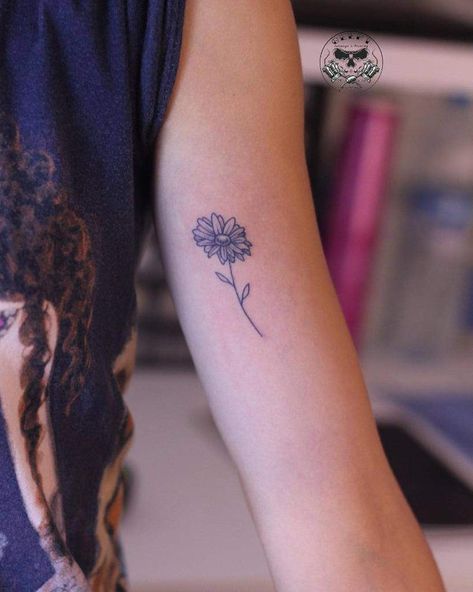 Simple Aster Flower Tattoo geert_tatouage_piercing Aster Flower Tattoo, Aster Tattoo, Aster Flower Tattoos, Name Flower Tattoo, Violet Flower Tattoos, Flower Tattoo Ideas, Flower Wrist Tattoos, Aster Flower, Small Flower Tattoos