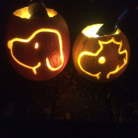 Pumpkin carving, snoopy, Woodstock, Halloween Snoopy And Woodstock Pumpkin Carving, Woodstock Pumpkin Carving, Pumpkin Carving Snoopy, Snoopy Pumpkin Carving, Woodstock Halloween, Snoopy Pumpkin, Cute Pumpkin Carving, Dog Pumpkin, Pumpkin Carving Designs