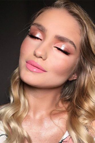 Simple Wedding Makeup Ideas ★ simple wedding makeup bright pink lins peach eyeshadows yana_panfilovskaya Makeup Ideas Simple, Pink Wedding Makeup, Coral Makeup, Simple Wedding Makeup, Wedding Makeup Ideas, Peach Makeup, Peach Eyeshadow, Wedding Makeup For Brown Eyes, Best Wedding Makeup