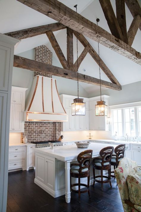 Traditional Kitchen Decor, Pinterest Kitchen, Traditional Kitchen Design, Classic Kitchen, Wooden Beams, Wood Beams, Large Kitchen, Style At Home, White Cabinets