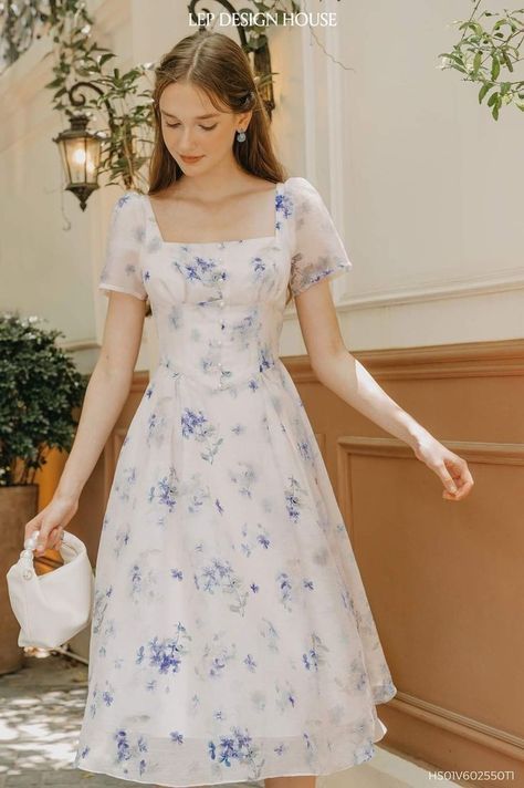 Cute Korean Outfits Dresses, Korean Frocks, One Piece Dress Knee Length, Korean Dress Elegant, Korean Fashion Women Dresses, Party Wear Frocks, Modest Girly Outfits, Money Dress, Fancy Short Dresses