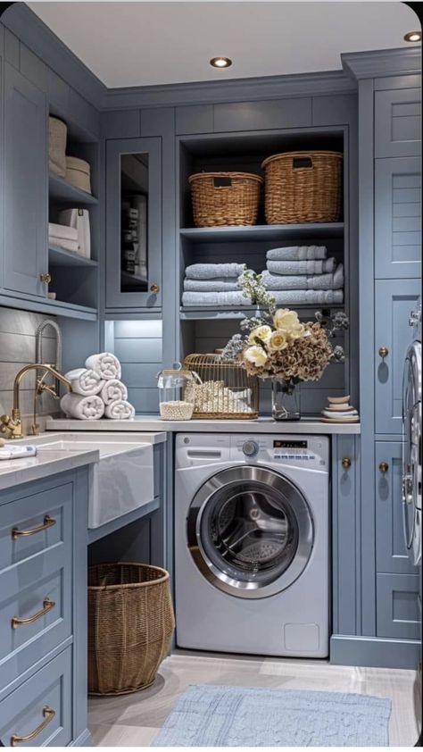 Cottage Laundry Room, Laundry Room Decor Ideas, Blue Laundry Rooms, White Laundry Rooms, Dream Laundry Room, Laundry Room Layouts, Laundry Room Renovation, Cabinets Ideas, Laundry Room Ideas