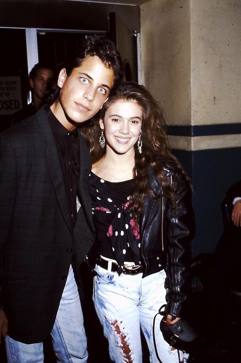 Scott Bloom and Alyssa at Debbie Gibson's 18th birthday party. Alicia Milano, Alissa Milano, Alyssa Milano Young, 80 Tv Shows, Corey Haim, 80s Celebrities, 80's Fashion, Kim Basinger, Debbie Gibson