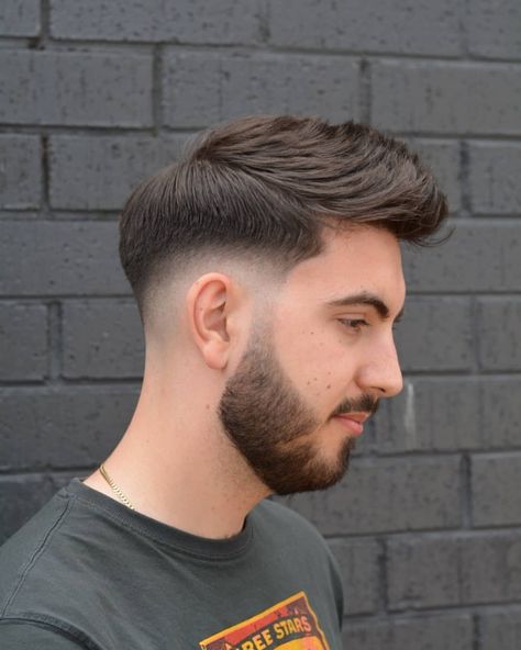 Side Slope Haircut Men, V Fade Haircut, Straight Hair Fade, Haircut Low Fade, V Fade, Low Fade Haircut Men's, 2022 Hairstyles, 2020 Hairstyles, Short Hair With Beard