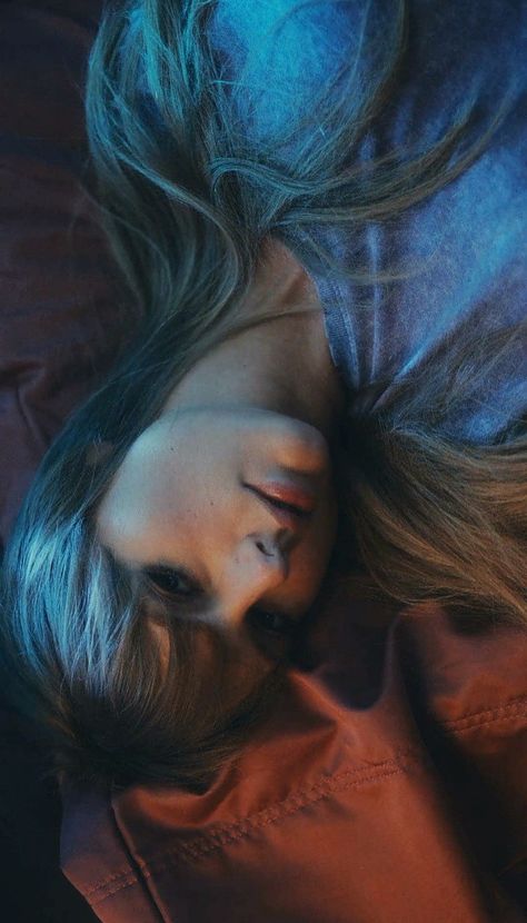 Lavender Haze Taylor Swift Dp, Lavender Haze Music Video, She Wallpaper, Taylor Swift Phone Wallpaper, Pale Women, Taylor Swift New Album, Taylor Swift Fotos, Swift Taylor, Selena Gomez Photoshoot