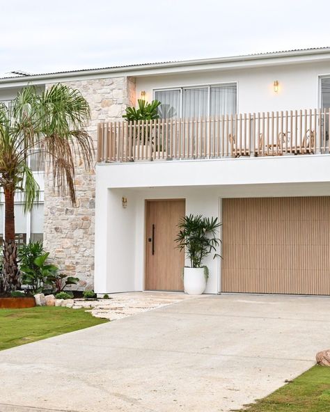 Coastal Facade, Parents Retreat, Coastal Home Exterior, Queenslander Homes, Cozy Beach House, Street Appeal, Coastal Exterior, Front Verandah, Front Facade