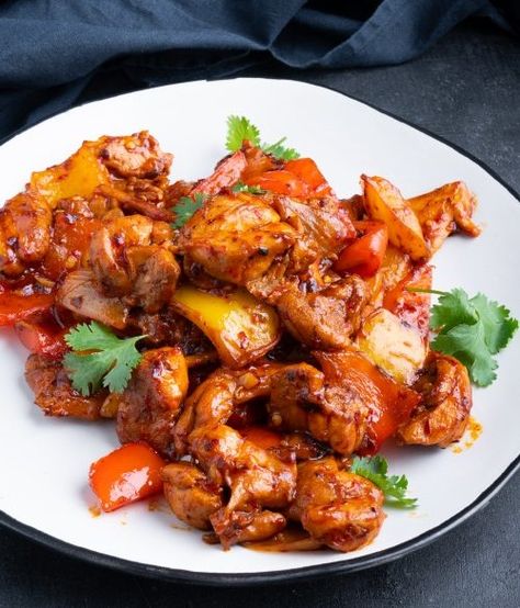 Chilli Chicken Sweet And Sour Prawns, Marion Grasby, Marion's Kitchen, Stir Fry Recipes Chicken, Chilli Chicken, Chicken Stir Fry, Stir Fry Recipes, Thai Food, Asian Dishes