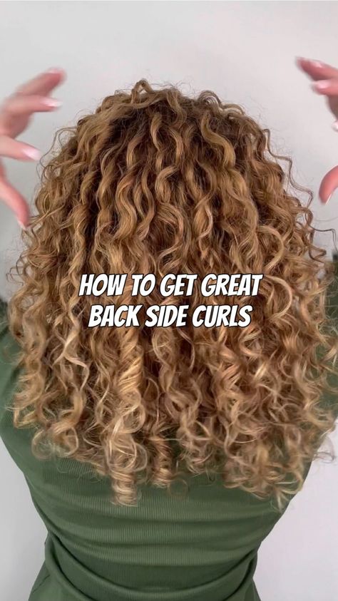 Beauty and curls by Meg 🇬🇧 | How to get your curls looking good at the back and to have a middle part without a full middle part. ➰ #curlyhair #naturalcurls… | Instagram Parting Curly Hair, Micro Curls, Side Part Curls, Curly Hair Middle Part, Diy Hair Remedies, Middle Part Curly Hair, Hairstyle Ideas For Short Hair, Hair Aesthetics, Side Curls