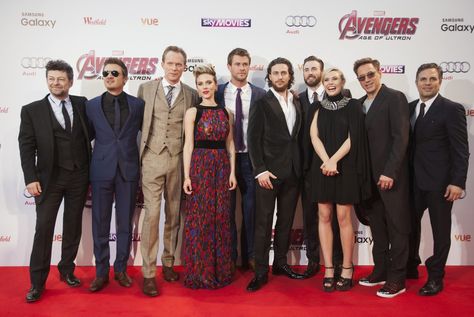 Age Of Ultron Cast, Andy Serkis, Avengers Quotes, Robert Downey Jr., Avengers Pictures, Marvel News, Avengers Imagines, Avengers 2, Paul Bettany