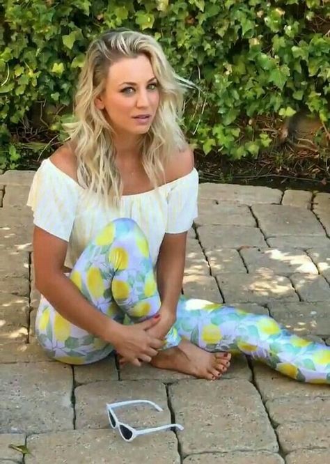 Kaley Cuoco Kaley Cuoco Body, Kayley Cuoco, Kaley Couco, The Bigbang Theory, Blonde Actresses, Photo Website, Celebrity Photo, Kaley Cuoco, Big Bang Theory