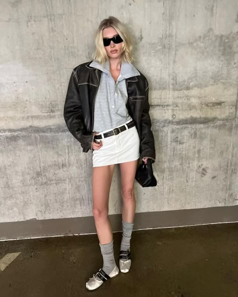 Grandpa Fashion, Flat Shoes Outfit, Ballet Flats Outfit, Ny Style, Ballet Clothes, Flats Outfit, Elsa Hosk, 가을 패션, Inspiration Style