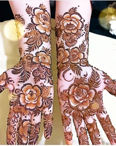 Floral Design Mehendi, Floral Henna Designs Bridal, Floral Mehndi Designs Flower, Front Side Mehndi Design, Floral Mehendi Designs, Floral Mehndi Designs, Floral Mehendi, Floral Mehndi Design, Latest Mehndi Designs Wedding