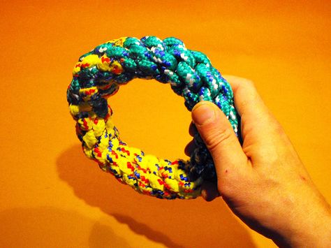 RING DOG TOY Homemade Dog Toys, Diy Pet Toys, Diy Dog Toys, Rope Dog Toys, Dog Projects, Rope Dog, Dog Crafts, Animal Projects, Toy Puppies