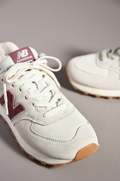 Everyday Sneakers Women, Cute Tennis Shoes, Sneakers Fashion Women's, Tie Styling, Summer Sneakers, Dad Shoes, Cute Sneakers, New Balance 574, Shoe Inspo