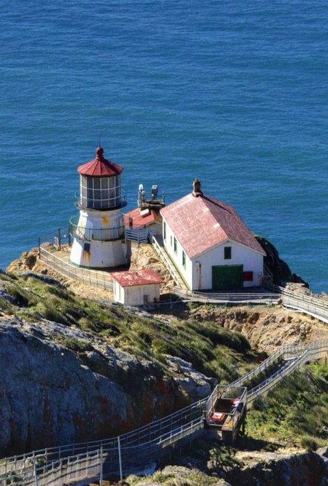 The Point Reyes Lighthouse, also known as Point Reyes Light or the Point Reyes Light Station, is a lighthouse in the Gulf of the Farallones on Point Reyes in Point Reyes National Seashore, located in Marin County. Point Reyes Lighthouse, Elephant Seals, Point Reyes, Beautiful Lighthouse, Urban Landscapes, Marin County, Guiding Light, Light Houses, Light House