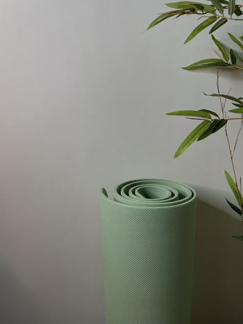 Green Yoga Mat Aesthetic, Green Pilates Aesthetic, Pilates Green Aesthetic, Green Yoga Aesthetic, Yoga Green Aesthetic, Yoga Matt Aesthetic, Pilates Mat Aesthetic, Yoga Asthetic Picture, Yoga Mat Aesthetic