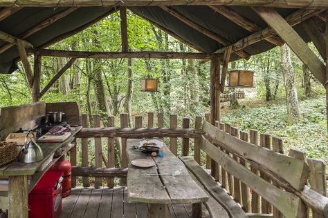 rossetti yurt kitchen Campsite Kitchen, Log Cabin Outdoor Kitchen, Farm Kitchen Design, Native Kitchen, Furniture For A Yurt, Wood Yurt Plans, Freedom Yurt Cabins, Yurt Traditional, Log Shed