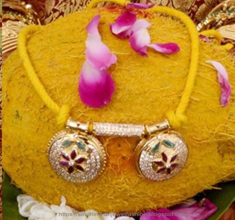 How to decorate Thali dollar - South Indian Mangalyam Designs 2019 Suthralu Designs, Sutralu Designs, Thali Bottu Designs, South Indian Mangalsutra, Indian Mangalsutra, Black Beads Mangalsutra Design, Mangalsutra Design, Black Beads Mangalsutra, Diamond Wedding Jewelry