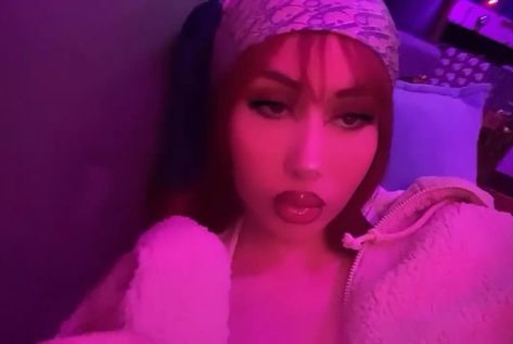 Kali Uchis Aesthetic Pfp, Kali Uchis Banner, Kali Uchis Pfp Funny, Kali Uchis Rare Pics, Kali Uchis Header Twitter, Kali Uchis Gif Pfp, Kali Uchis Rare, Kali Uchis Purple, Kali Uchis Icons