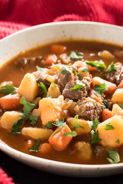 Best Ever Instant Pot Beef Stew - The Salty Marshmallow Beefstew Instantpot, Beef Stew Recipes, Instant Pot Beef Stew, The Salty Marshmallow, Salty Marshmallow, Easy Beef Stew, Irish Stew, Pot Beef Stew, Beef Stew Meat