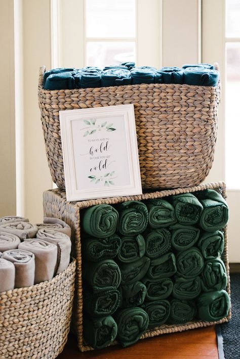 Wedding Winter Decor, Winter Wedding Giveaway Ideas, Wedding Favors December, Winter Forest Green Wedding, Winter Wedding Essentials, Bridal Party Winter Wedding, Winter Wedding Guest Gifts, January Wedding Reception Ideas, December Wedding Emerald Green