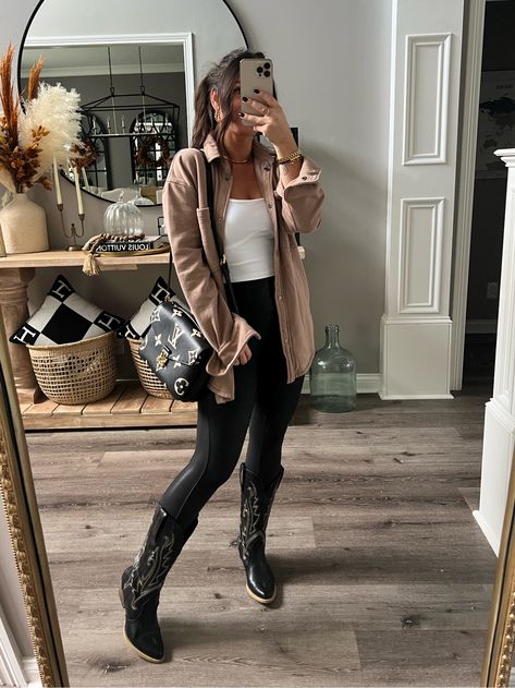 Nashville Outfits Cowboy Boots, Western Cowboy Boots Outfit, Womens Outfits With Cowboy Boots, Winter Outfit With Cowboy Boots, Black Leggings Cowboy Boots Outfit, Faux Leather Leggings Outfit Cowboy Boots, Jeans And Cowboy Boots Outfit Winter, Western Boots With Leggings, Cowboy Boot Legging Outfit