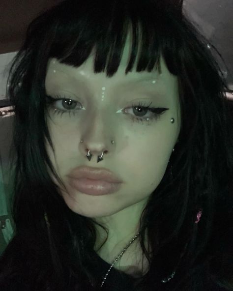 2 Nose Piercings On Each Side And Septum, Septum And Nostril Piercing, Double Septum, Double Nostril, Alt Egirl, Double Nostril Piercing, High Nostril Piercing, Stretched Septum, Egirl Style