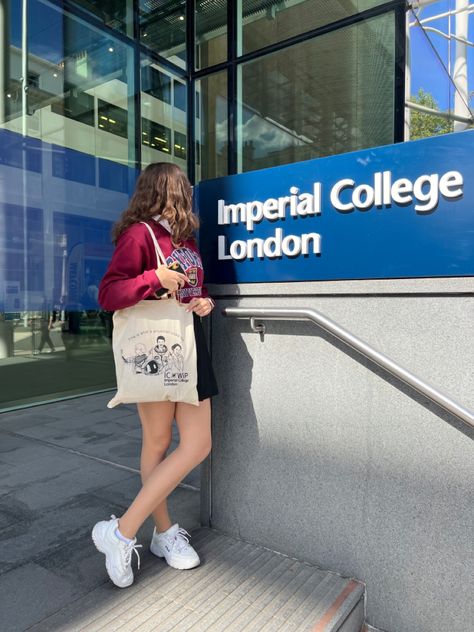 Imperial University London, Foreign University Aesthetic, London Student Life, Imperial College London Aesthetic, Future University, University Students Life, University Abroad, London University, King's College London