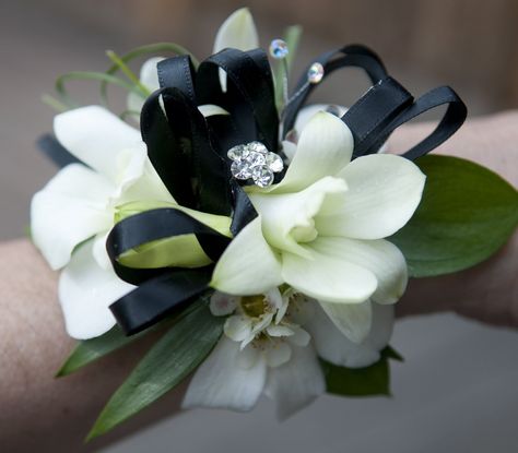 Prom Flowers Corsage, Orchid Corsages, White Rose Boutonniere, White Corsage, Homecoming Flowers, Prom Corsage And Boutonniere, Homecoming Corsage, Wrist Corsage Prom, Evergreen Colorado